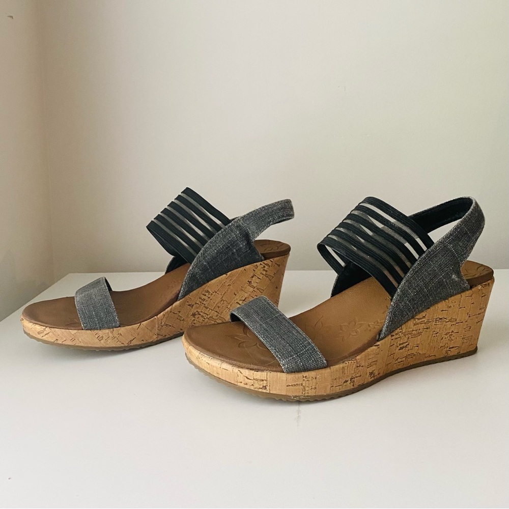 Size US 8-8.5 Sketchers Beverlee Smitten Kitten Luxe Foam Women’s Wedge Sandals